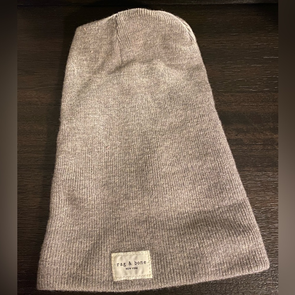 Rag & Bone Addison Beanie **Never Worn**
Men’s or Women’s